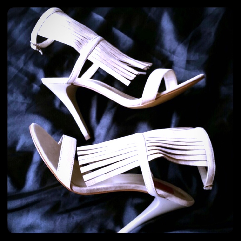 NEW- 🇧🇷 GORGEOUS fringe high heels size 7